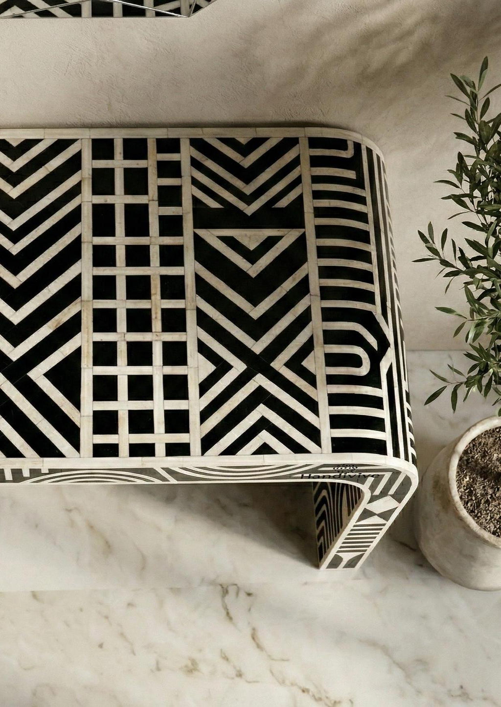 Modern Black Bone Inlay Entryway Table with Bold Geometric Pattern, Luxury Hallway Furniture