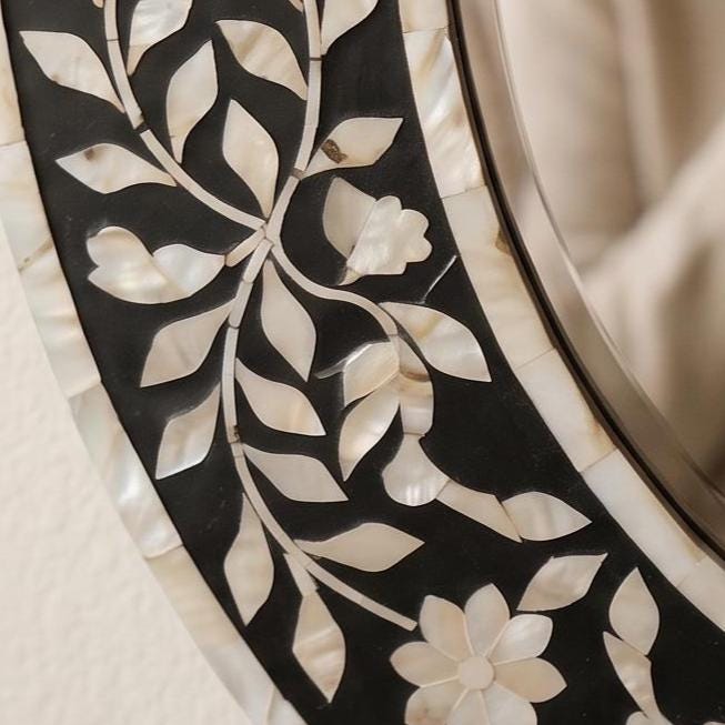 Mother of pearl Inlay Floral Round Mirror Black Wall Vanity Decor