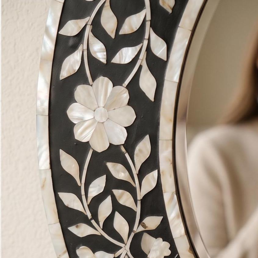 Mother of pearl Inlay Floral Round Mirror Black Wall Vanity Decor